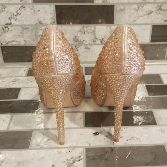 Lauren Lorraine Embellished Pumps - Picture 3 of 8